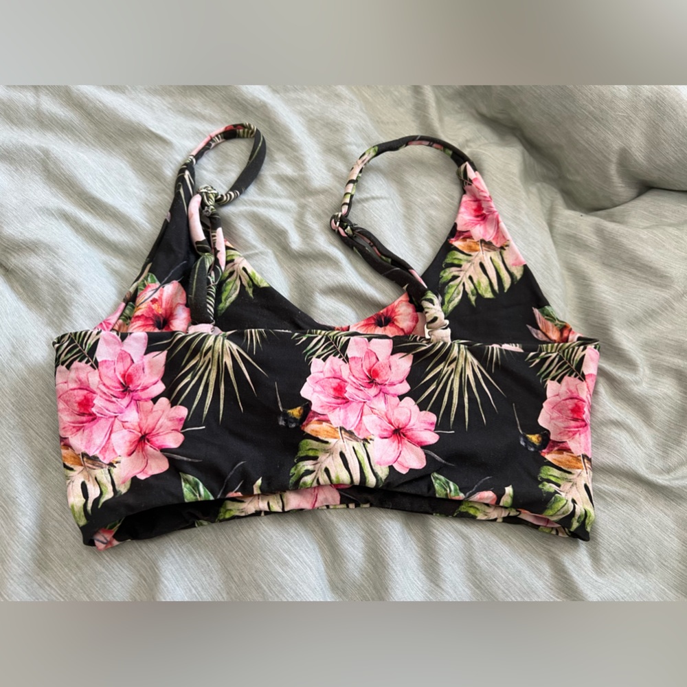 Ama Bikini Top Floral View 3